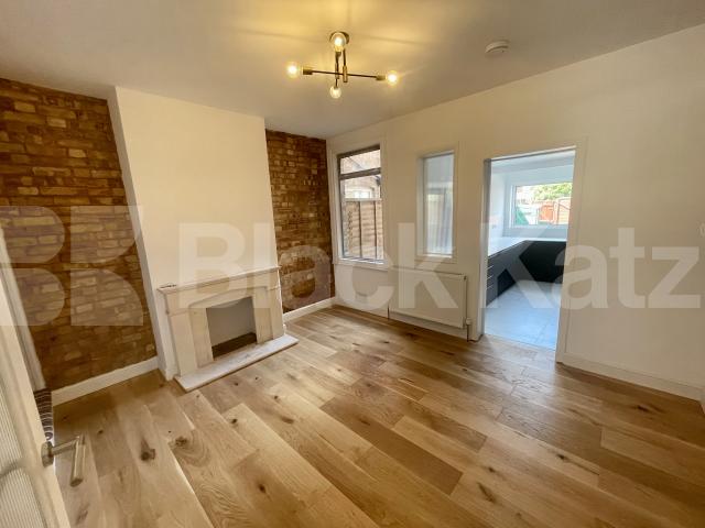 Fantastic newly refurbished 4 bed with garden mins to shops and tube to Euston Bruce Grove, Watford