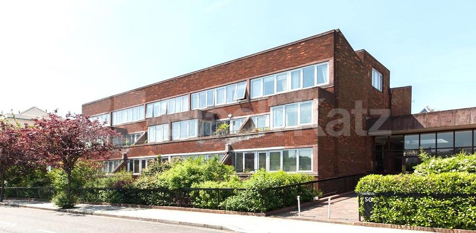 			NEW INSTRUCTION!, 2 Bedroom, 1 bath, 1 reception Flat			 Park Village East, REGENTS PARK