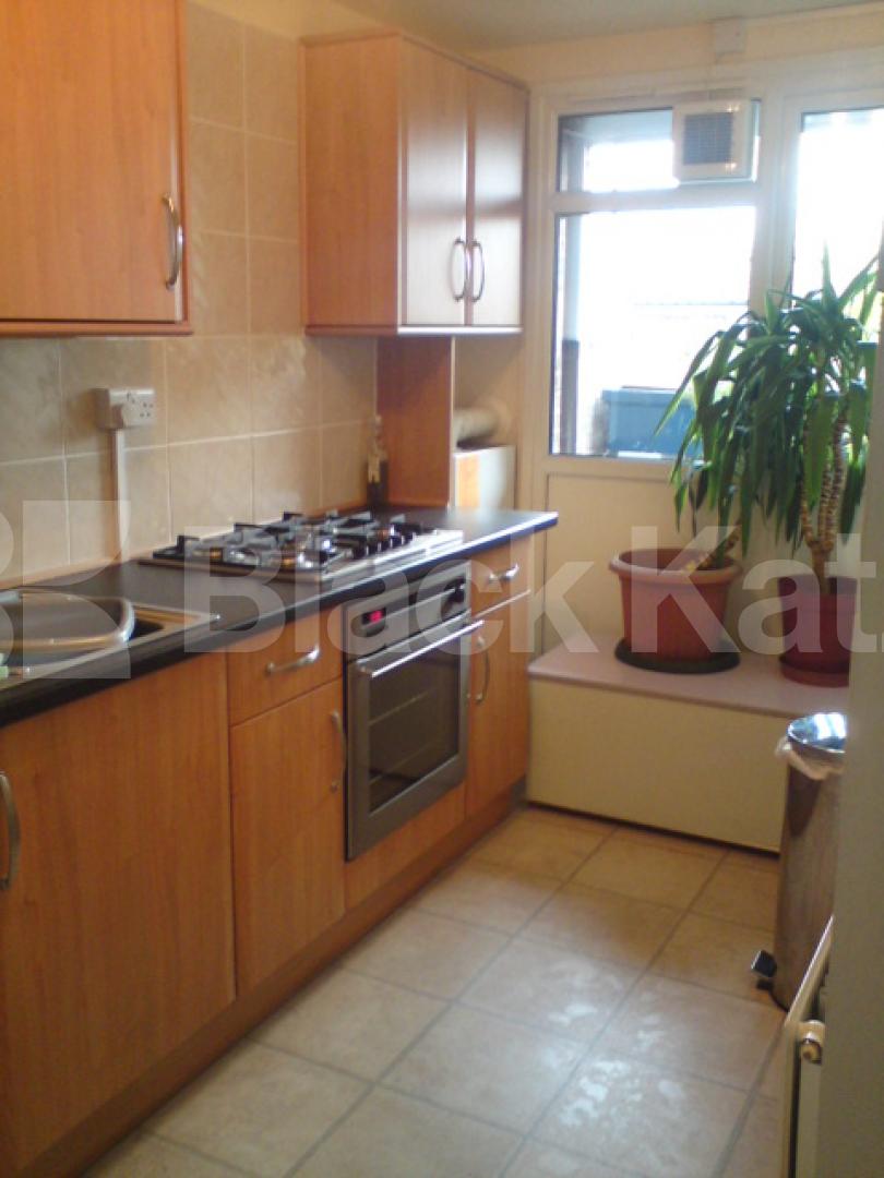 			BRAND NEW INSTRUCTION CLOSE TO TUBE..., 1 Bedroom, 1 bath, 1 reception Flat			 DURHAM ROAD, FINSBURY PARK