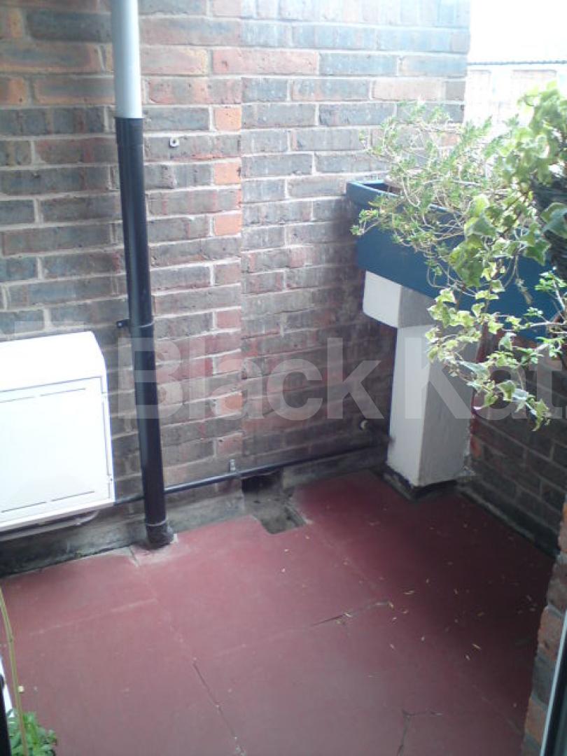 			BRAND NEW INSTRUCTION CLOSE TO TUBE..., 1 Bedroom, 1 bath, 1 reception Flat			 DURHAM ROAD, FINSBURY PARK