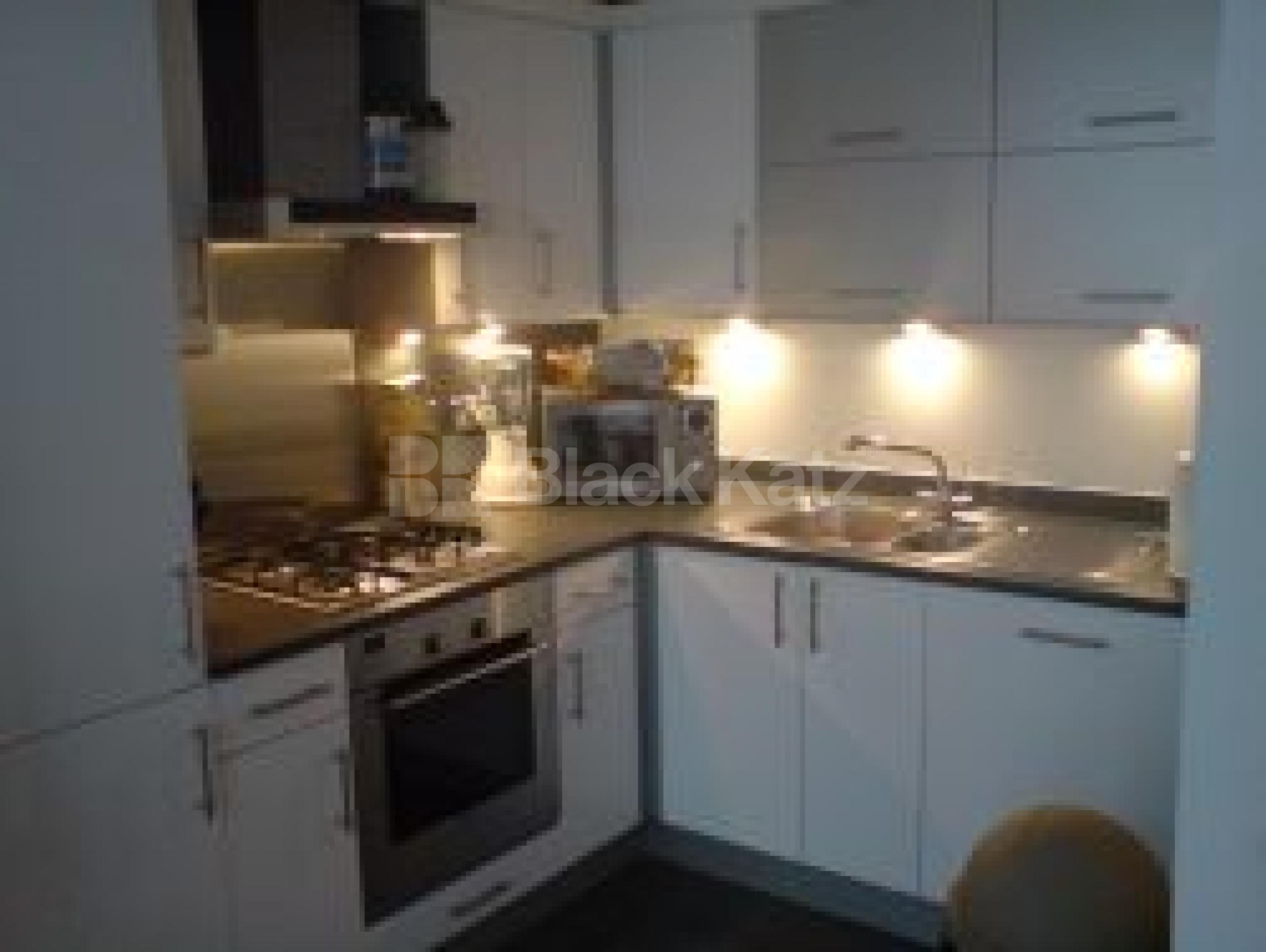 			2 Bedroom, 1 bath, 1 reception Flat			 Santuary Street, Borough SE1