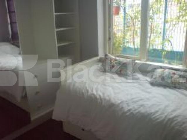 			Must be seen, 2 Bedroom, 1 bath, 1 reception Flat			 Cromer Street, Kings Cross