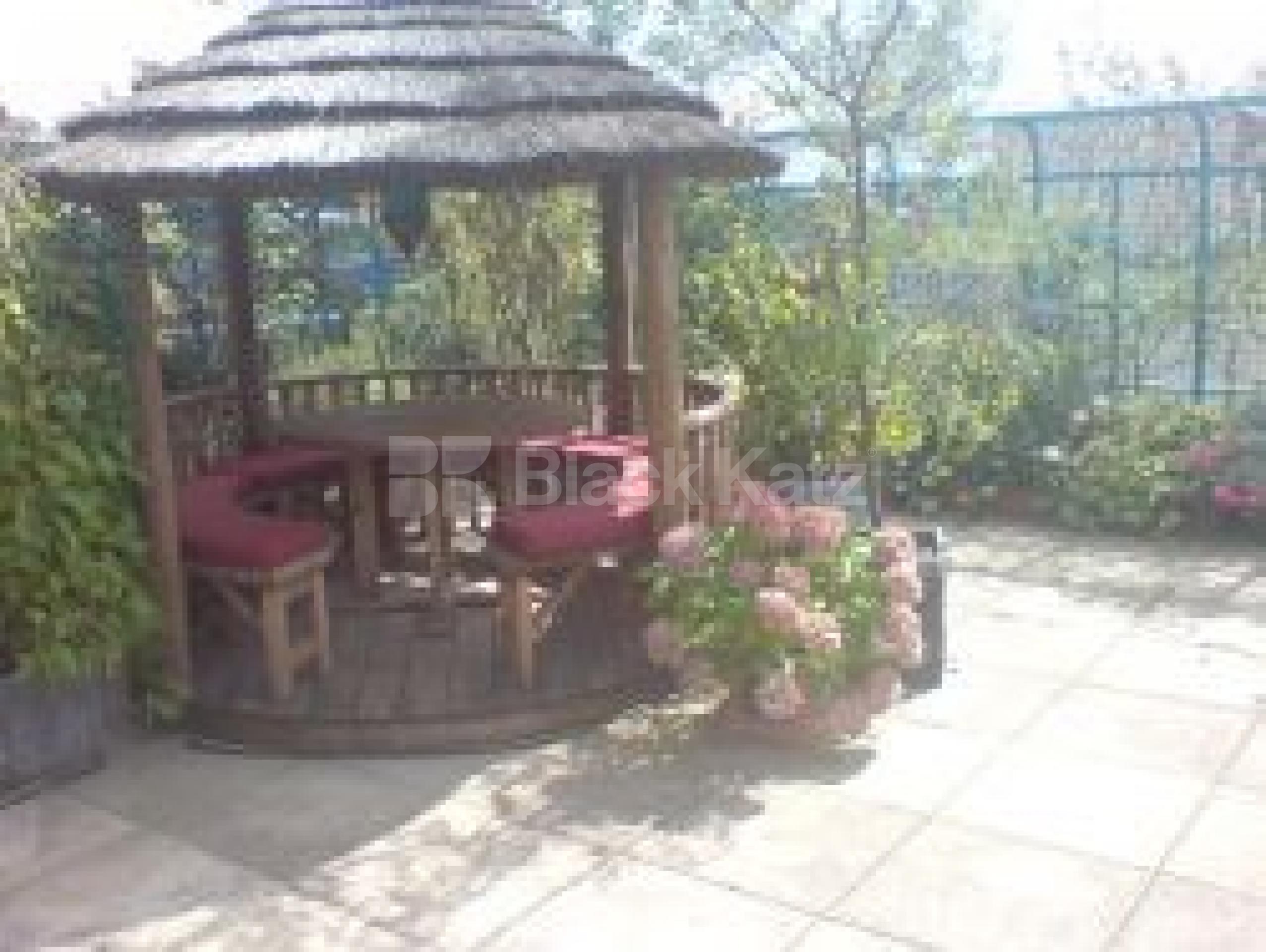 			Must be seen, 2 Bedroom, 1 bath, 1 reception Flat			 Cromer Street, Kings Cross WC1