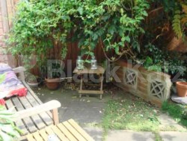 			MUST SEE !!!!!!!, 1 Bedroom, 1 bath, 1 reception Flat			 Dagmar Road, STROUD GREEN