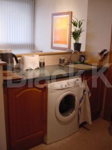 			New instruction, 1 Bedroom, 1 bath, 1 reception Flat			 Bunyan Court, Barbican