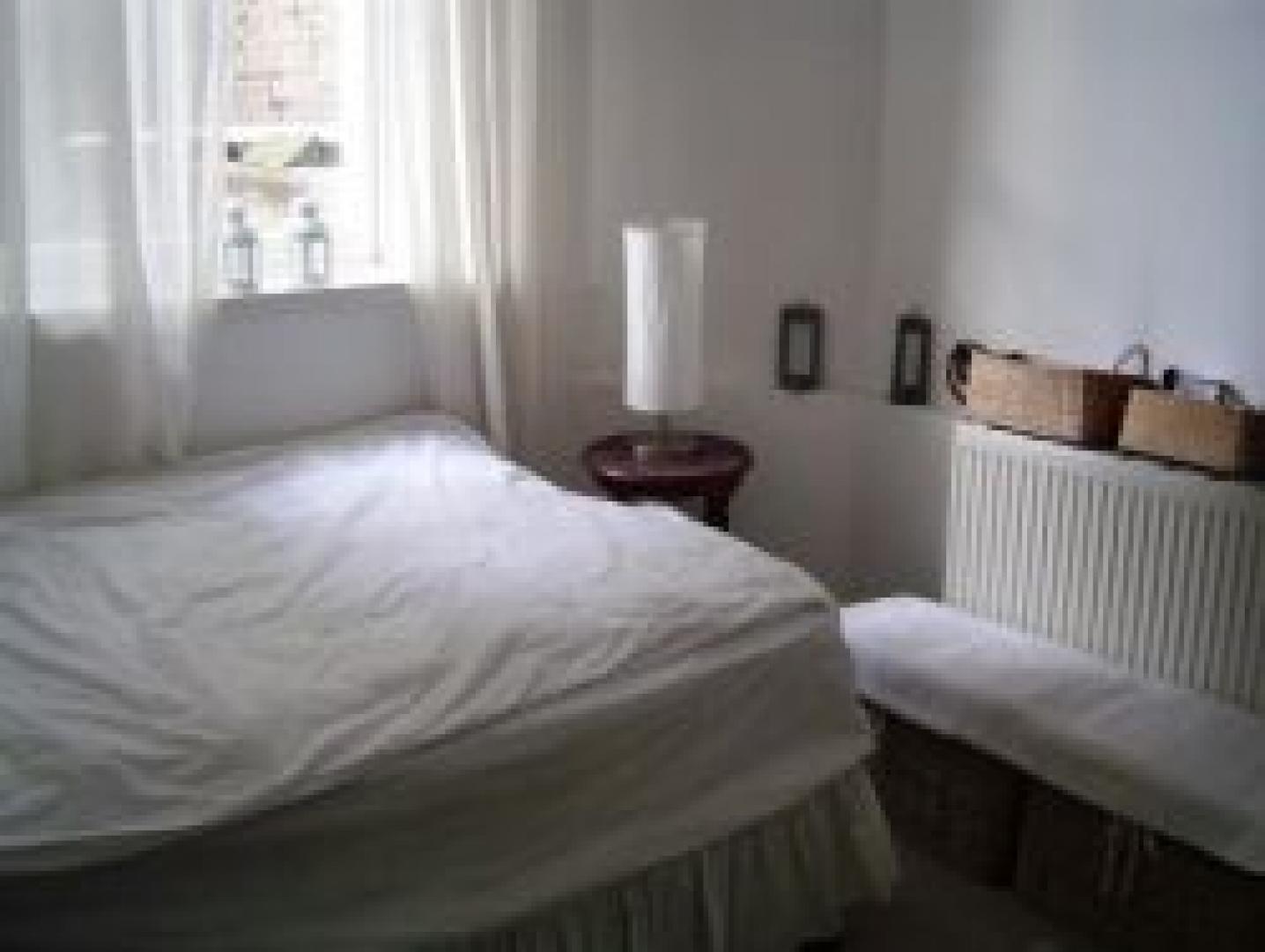 			1 Bedroom, 1 bath, 1 reception Flat			 Clifton Road, MAIDA VALE/WARWICK AVENUE