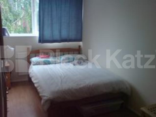 			new instruction, 3 Bedroom, 1 bath, 1 reception Flat			 Clarendon Walk, Notting Hill