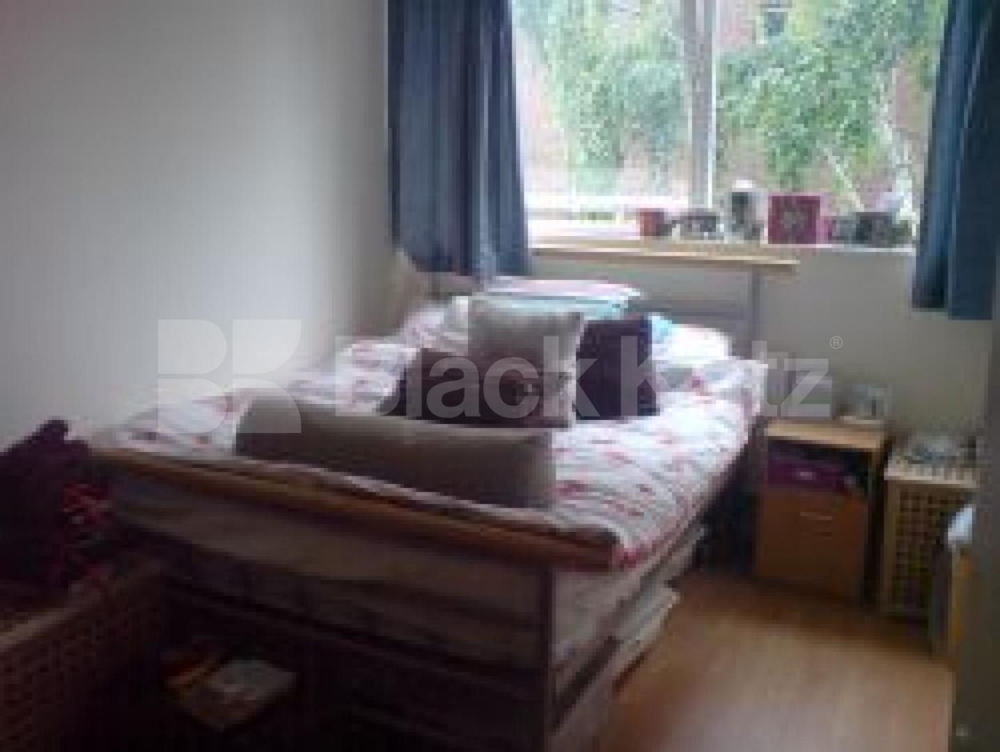 			new instruction, 3 Bedroom, 1 bath, 1 reception Flat			 Clarendon Walk, Notting Hill