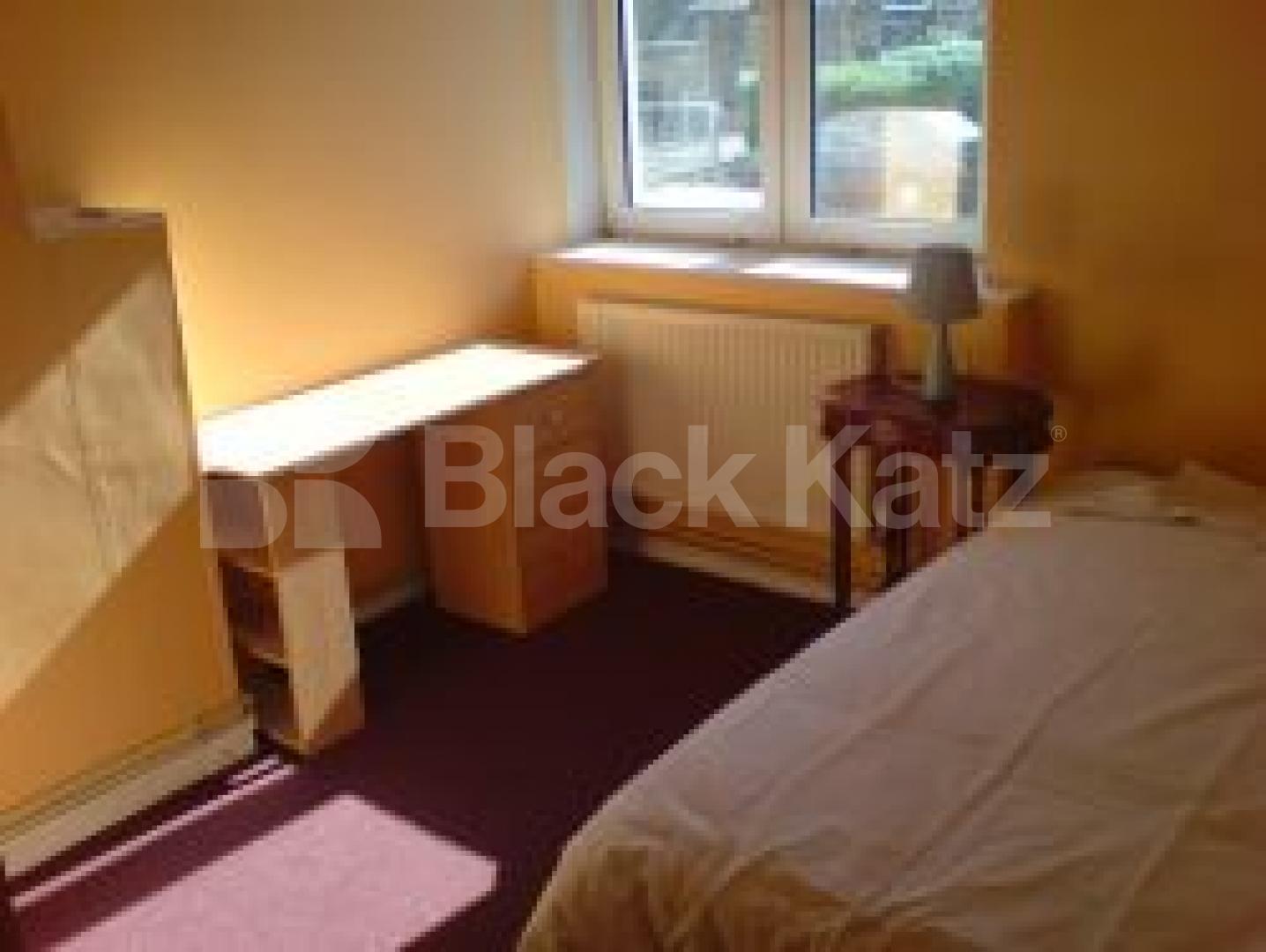 			New Instruction, 3 Bedroom, 1 bath, 1 reception Ground Floor Maisonette			 Augustus Street, CAMDEN NW1