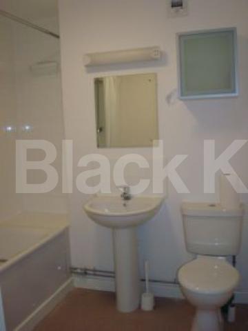 			NEW INSTRUCTION, 2 Bedroom, 1 bath, 1 reception Flat			 Drayton Park, ARSENAL 