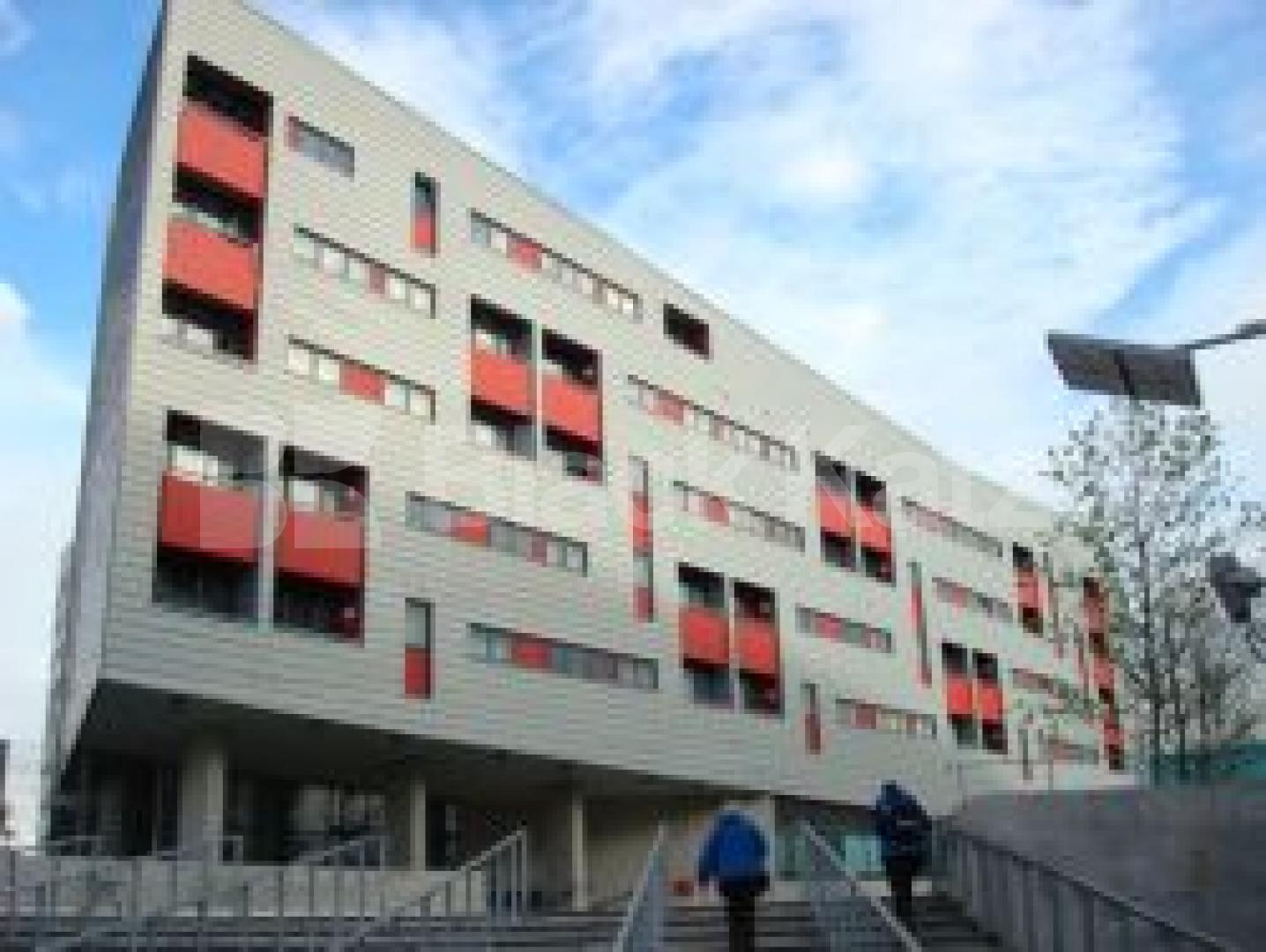 			NEW INSTRUCTION, 2 Bedroom, 1 bath, 1 reception Flat			 Drayton Park, ARSENAL 