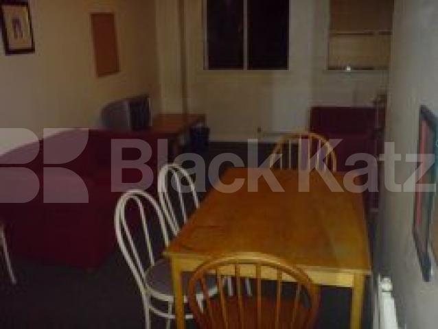 			New Instruciton, 2 Bedroom, 1 bath, 1 reception Flat			 Grays Inn Road, CHANCERY LANE WC1X