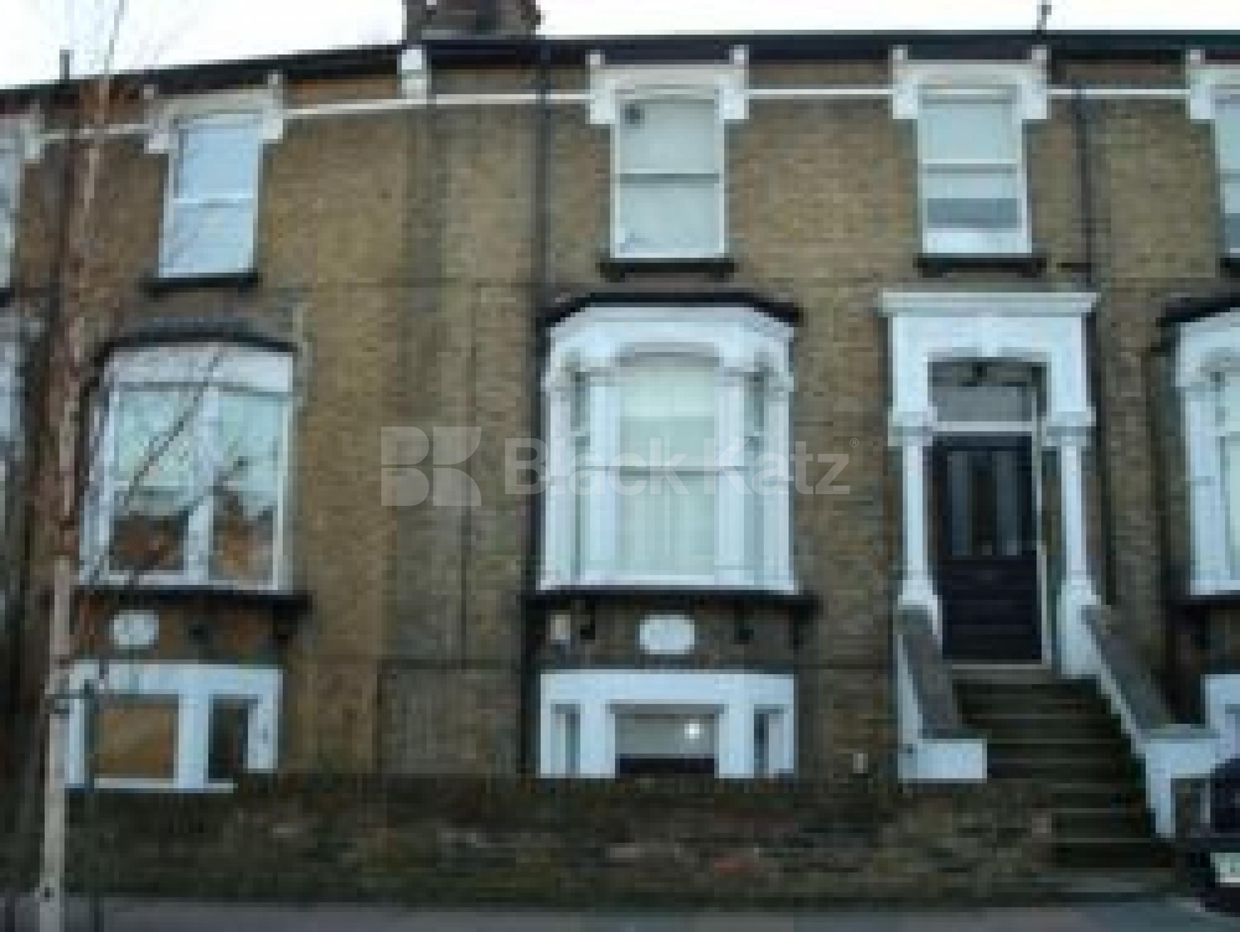 			NEW INSTRUCTION, Studio Apartment, 1 bath, 1 reception Flat			 Leconsfield Road, HIGHBURY N5 N5