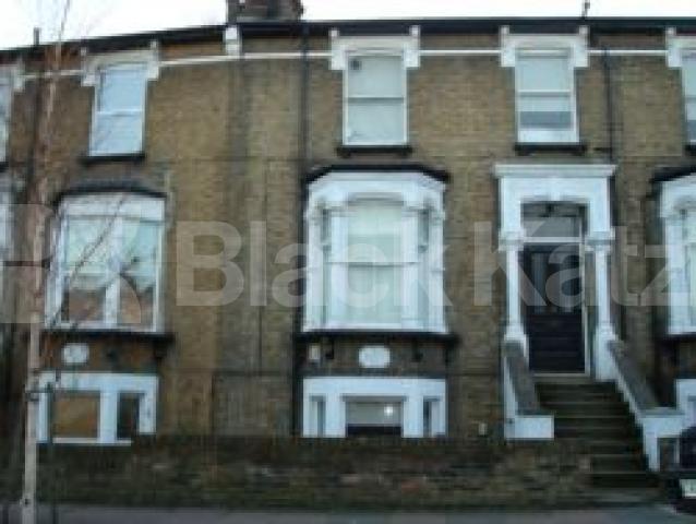 			NEW INSTRUCTION, Studio Apartment, 1 bath, 1 reception Flat			 Leconsfield Road, HIGHBURY N5