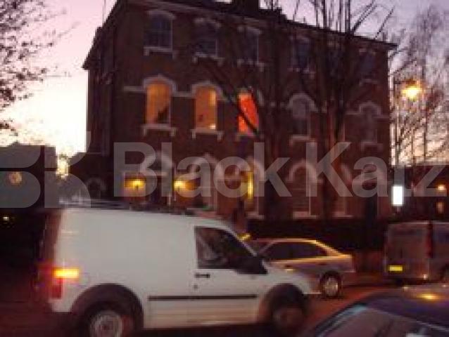 			MUST SEE !!!!!!!, 2 Bedroom, 1 bath, 1 reception Flat			 Highbury Hill, Highbury