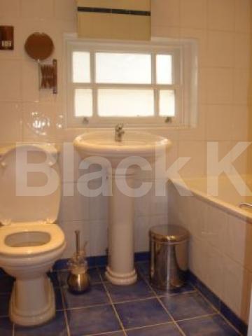 			NEW INSTRUCTION, 3 Bedroom, 1 bath, 1 reception Ground Floor Flat			 Bridport Place, ISLINGTON