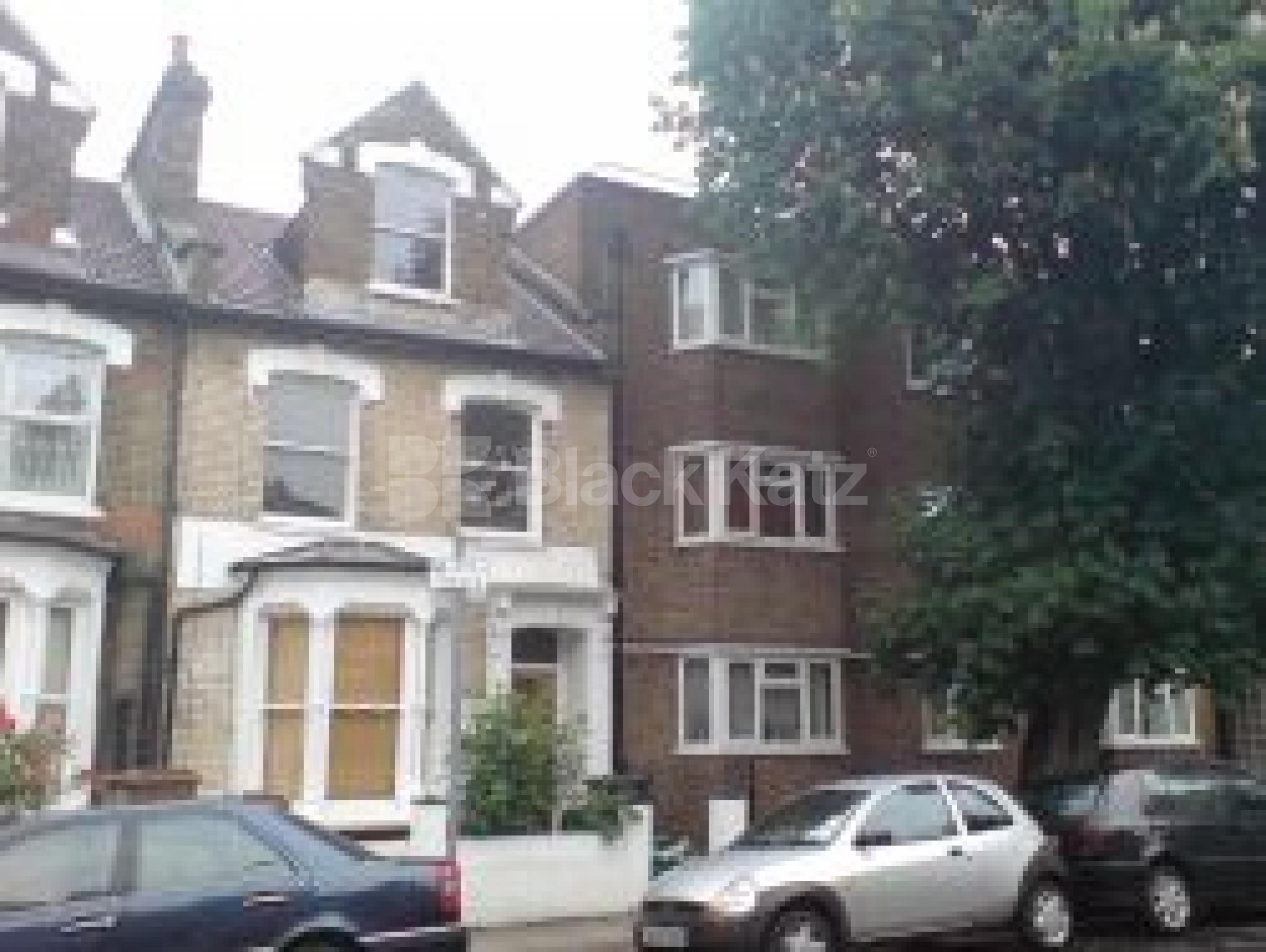 			Home entertainment system with plasma TV included!!!, 2 Bedroom, 1 bath, 1 reception Flat			 Brighton Road, STOKE NEWINGTON N16 N16