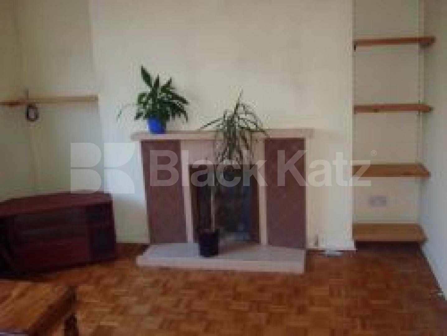 			NEW INSTRUCTION, 2 Bedroom, 1 bath, 1 reception Flat			 Grenway Close, Clissold Park