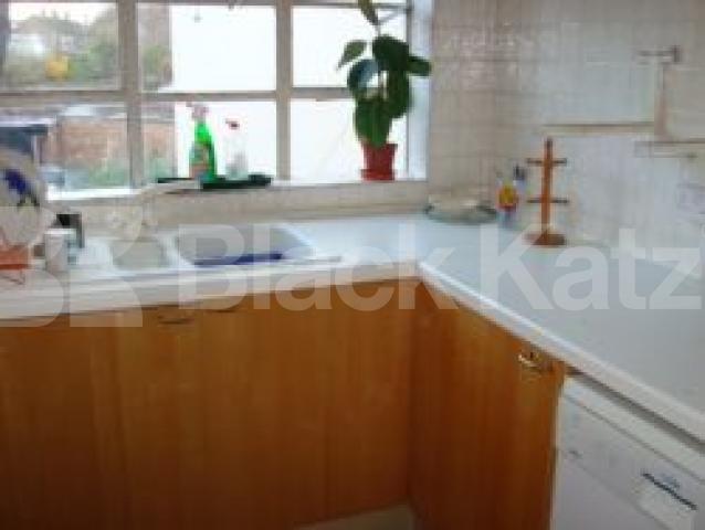 			NEW INSTRUCTION, 2 Bedroom, 1 bath, 1 reception Flat			 Grenway Close, Clissold Park