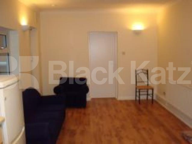 			NEW INSTRUCTION, 3 Bedroom, 1 bath, 1 reception Flat			 Carleton Road, TUFNELL PARK N7