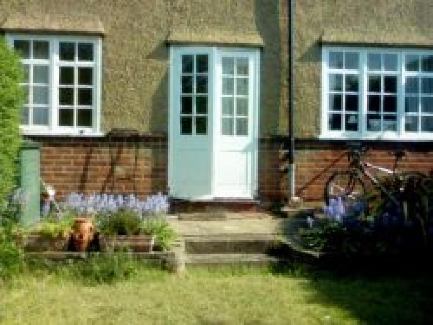 			1 Bedroom, 1 bath, 1 reception Flat			 Falloden Way, GOLDERS GREEN