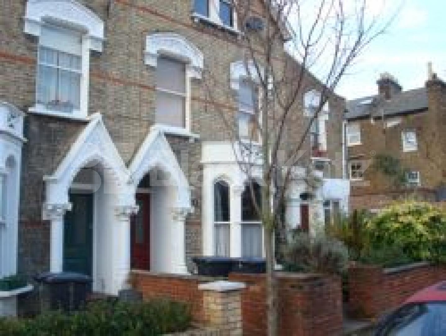 			New Instruction, 3 Bedroom, 1 bath, 1 reception Flat			 Lorne Road, FINSBURY PARK