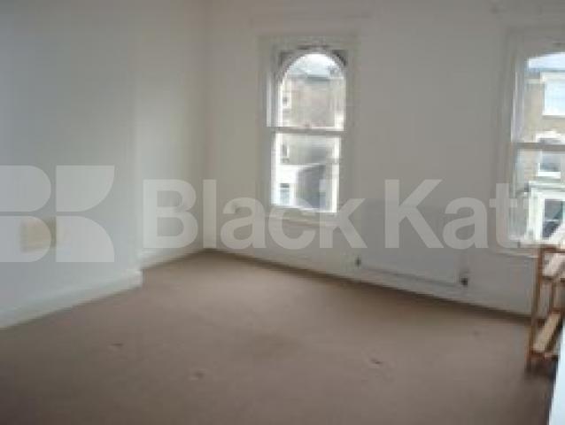 			NEW INSTRUCTION, 3 Bedroom, 1 bath, 1 reception Flat			 Wray Crescent, FINSBURY PARK N4