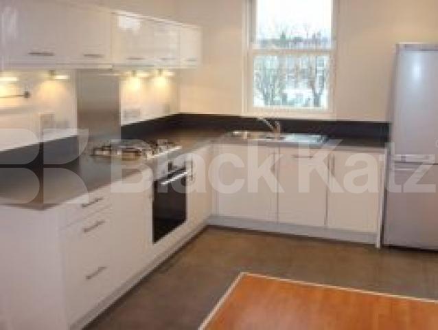 			NEW INSTRUCTION & MUST SEE !!!!, 2 Bedroom, 1 bath, 1 reception Flat			 Aspect House Shelburne Road, HOLLOWAY N7