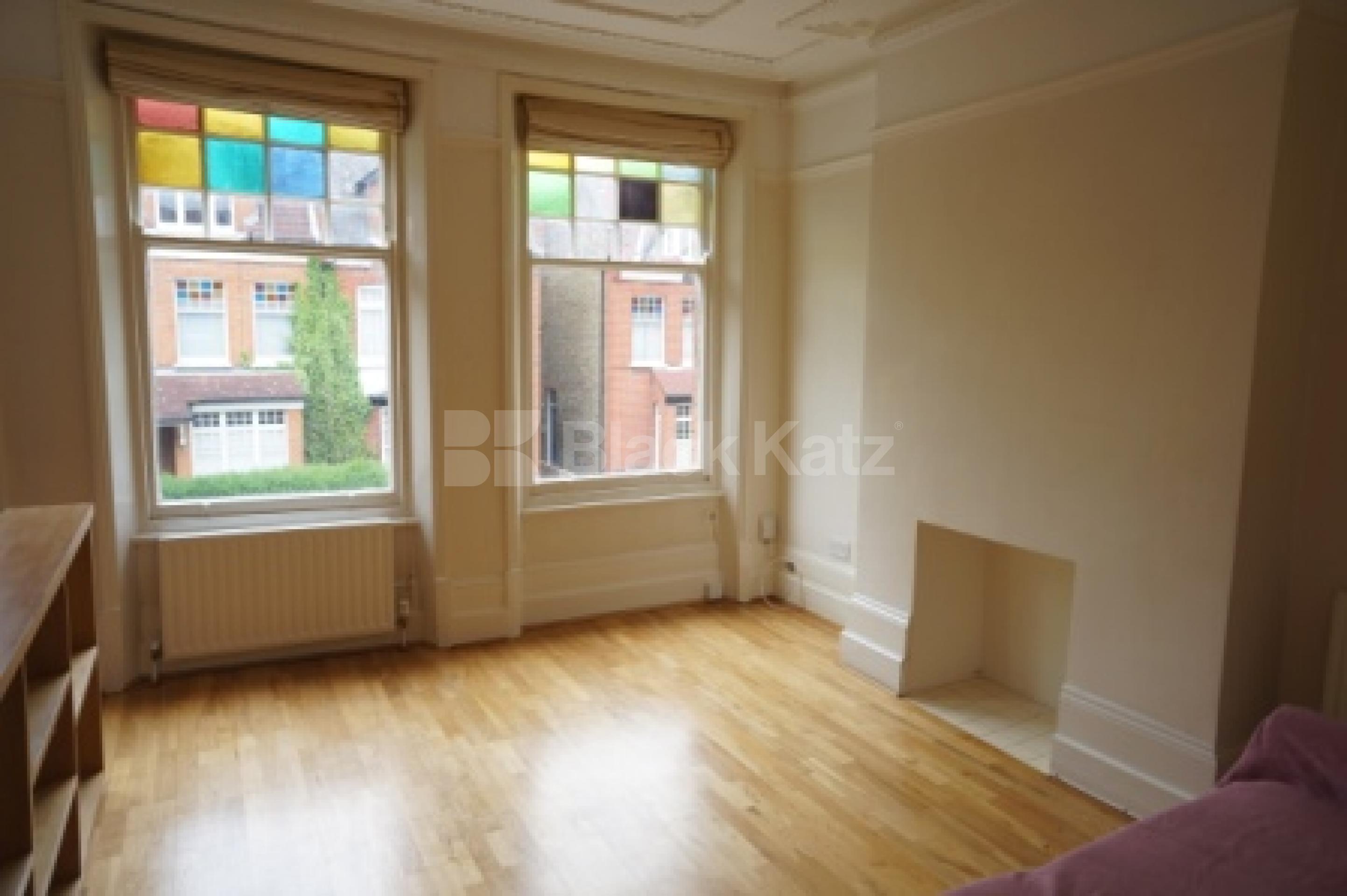 			LOVELY TWO DOUBLE BEDROOM FLAT!, 2 Bedroom, 1 bath, 1 reception Flat			 Nelson Road, CROUCH END N8