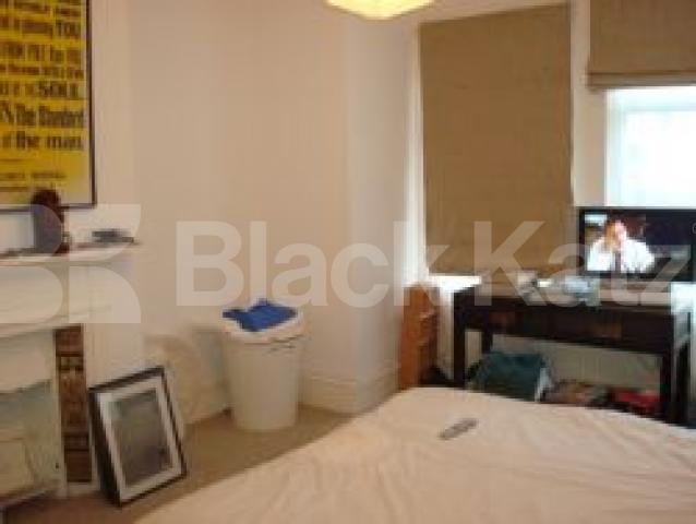 			2 Bedroom, 1 bath, 1 reception Flat			 Grove Road, Seven Sisters