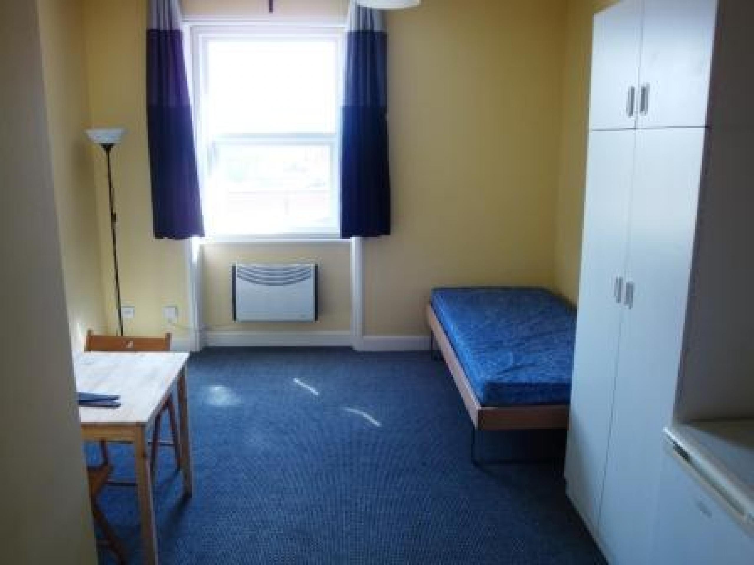 			Studio Apartment, 1 bath, 1 reception Studio			 West End Lane, WEST HAMPSTEAD NW6