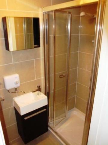 			Studio Apartment, 1 bath, 1 reception Studio			 West End Lane, WEST HAMPSTEAD