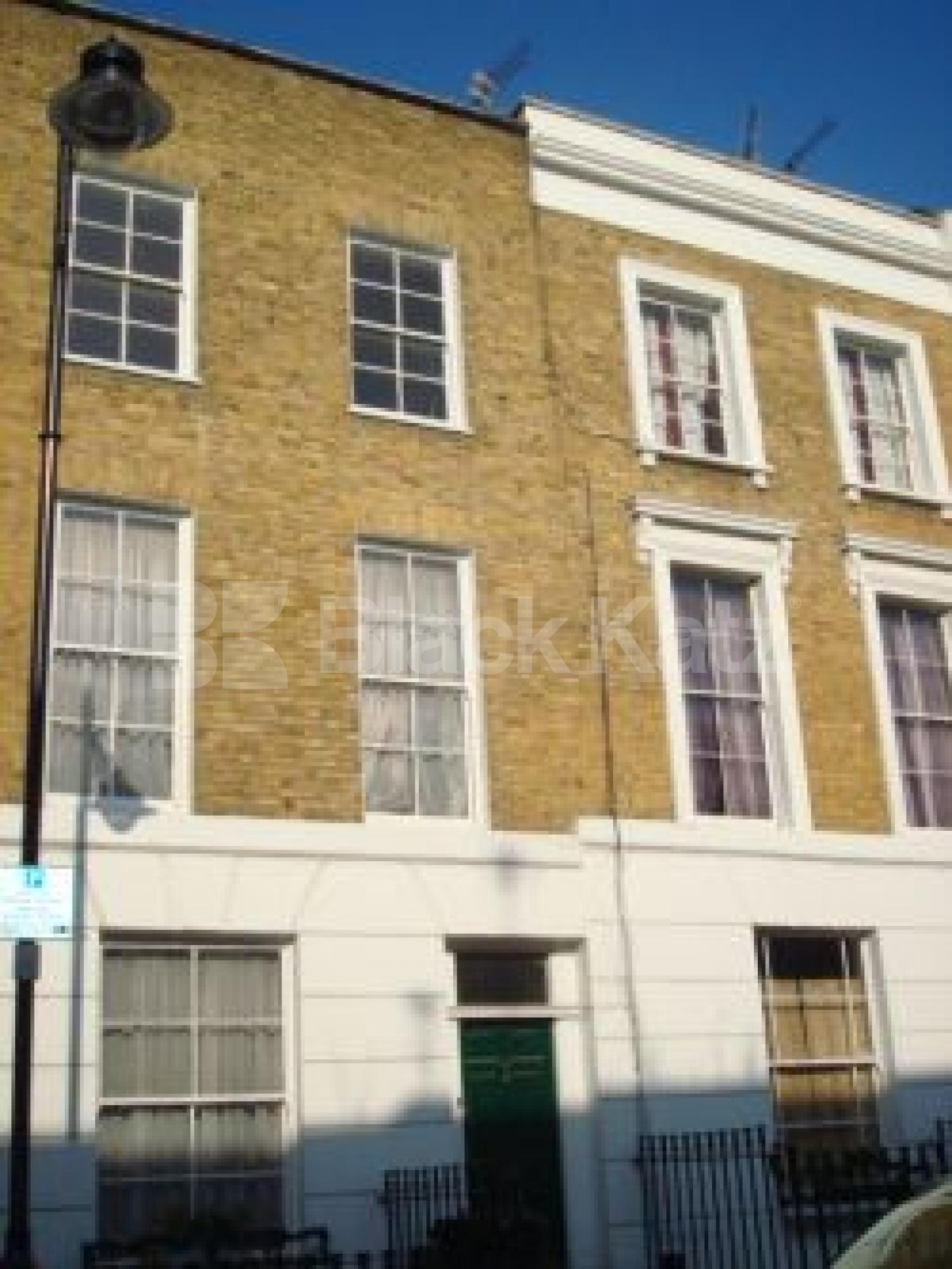 			LOCATION LOCATION LOCATION !!!, 1 Bedroom, 1 bath, 1 reception Flat			 Huntingdon Street, ISLINGTON N1 N1