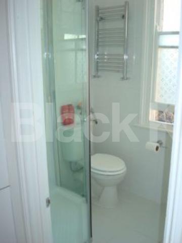 			NEW INSTRUCTION, 2 Bedroom, 1 bath, 1 reception Flat			 Buckingham Road, Islington