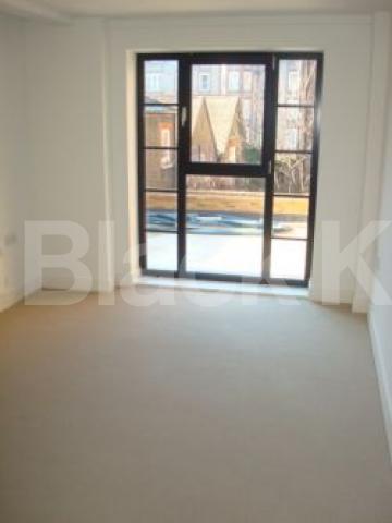 			NEW INSTRUCTION & MUST SEE !!!!, 2 Bedroom, 1 bath, 1 reception Flat			 York way, Camden/Islington borders