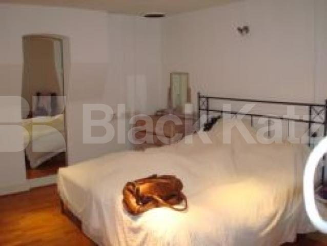 			NEW INSTRUCTION, 2 Bedroom, 1 bath, 1 reception Ground Floor Flat			 Neville Road, Stoke Newington