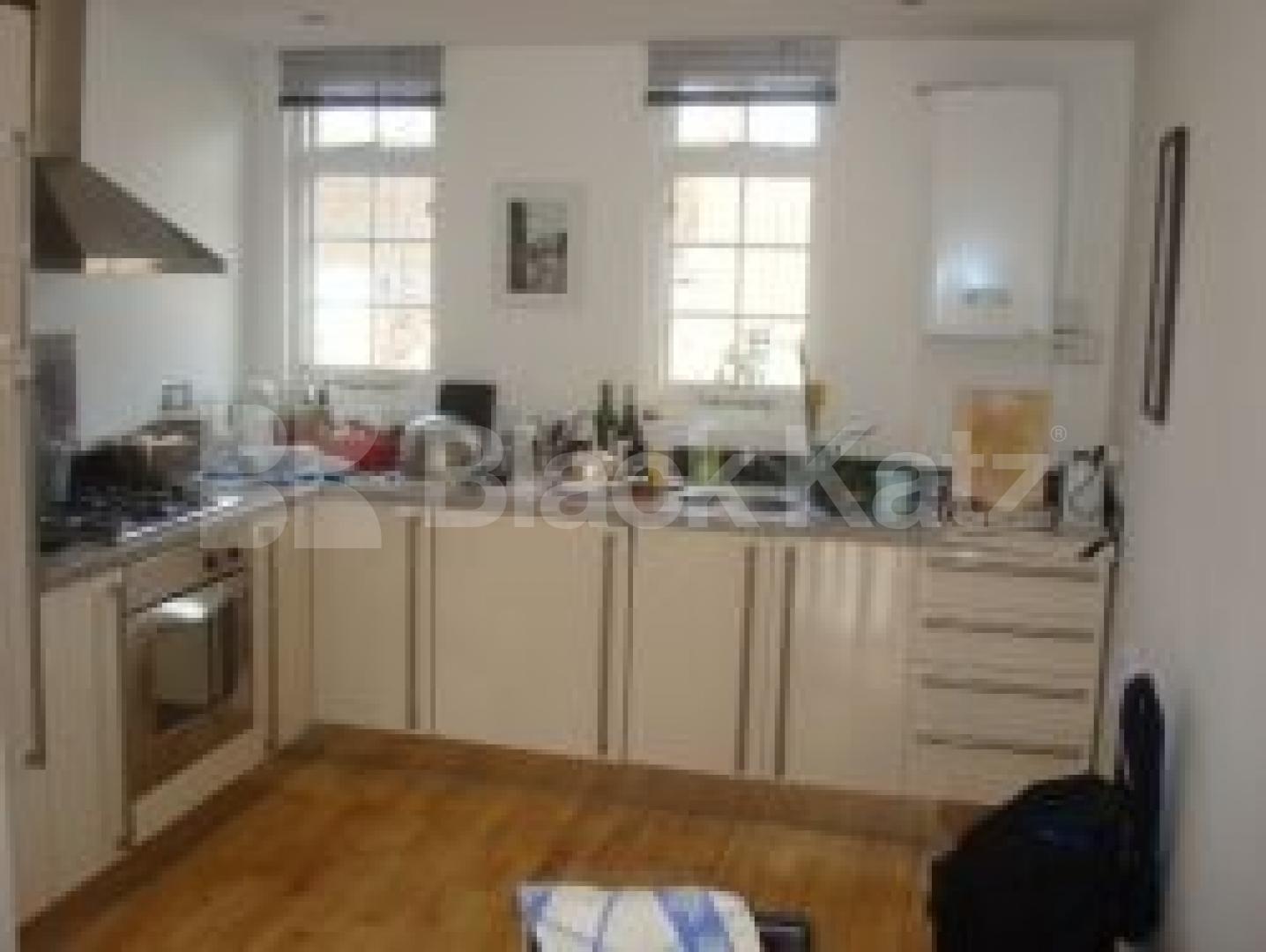 			LOCATION LOCATION LOCATION !!!, 1 Bedroom, 1 bath, 1 reception Flat			 Noel Road, ANGEL