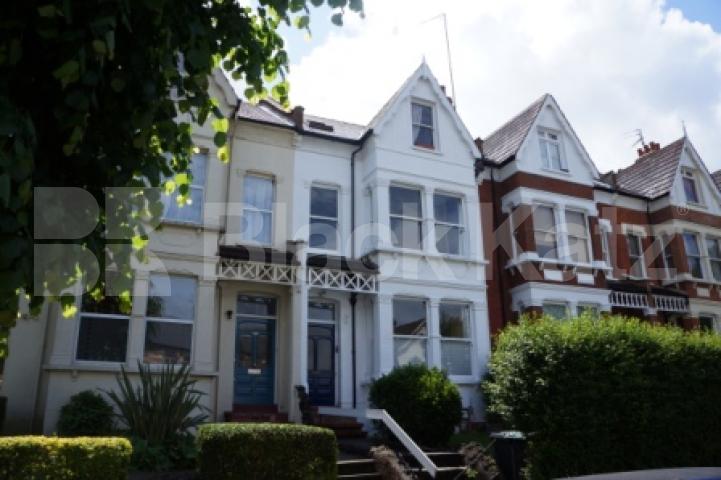 			1 Bedroom, 1 bath, 1 reception Flat			 Alexandra Park Road, Alexandra Palace
