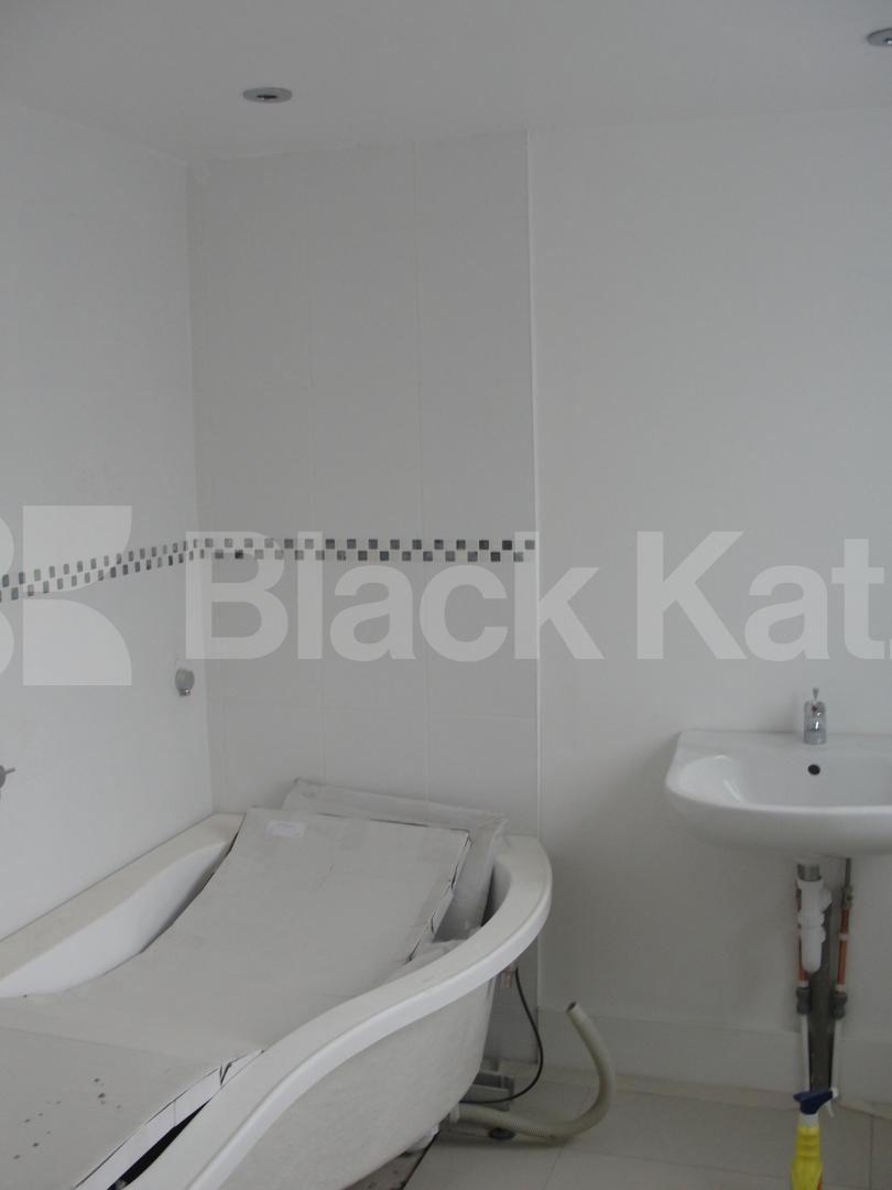 			Let, 4 Bedroom, 1 bath, 1 reception House			 Waynflete Street., Earlsfields