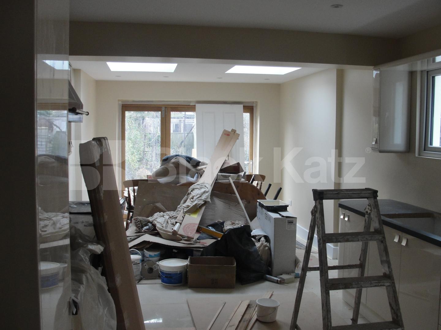 			Let, 4 Bedroom, 1 bath, 1 reception House			 Waynflete Street., Earlsfields