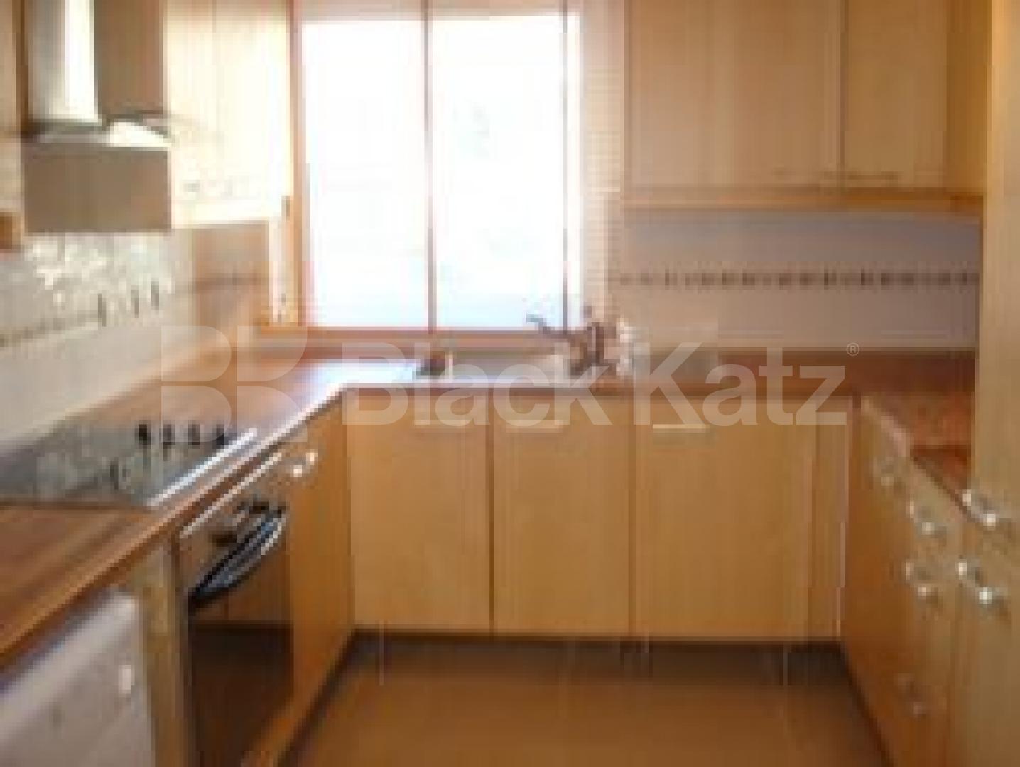 			MUST SEE !!!!!!!, 2 Bedroom, 1 bath, 1 reception Terraced House			 Spondon Road, Seven Sisters