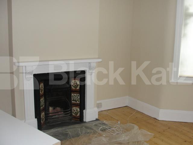 			Let, 4 Bedroom, 1 bath, 1 reception House			 Waynflete Street., Earlsfields