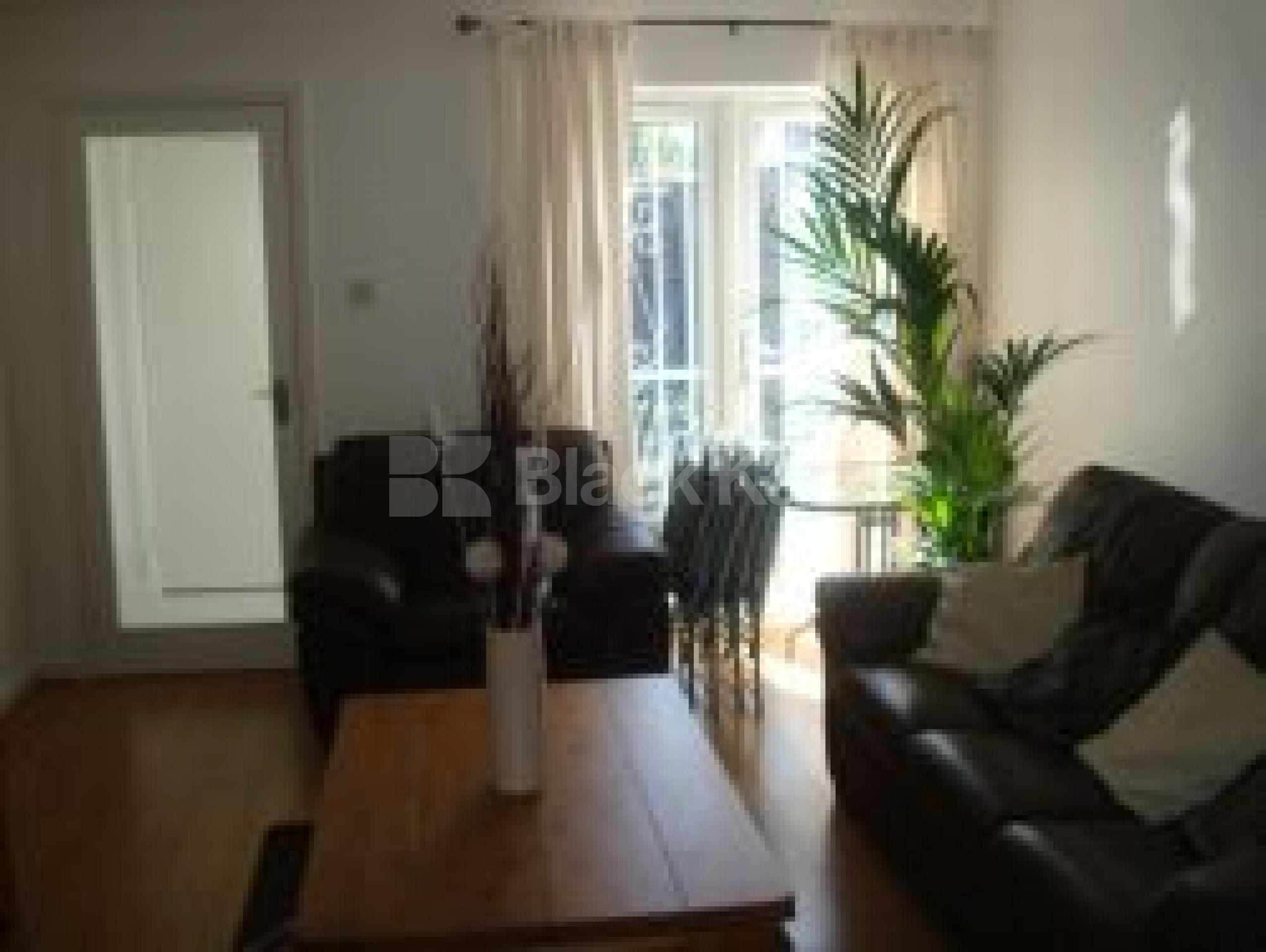 			MUST SEE !!!!!!!, 2 Bedroom, 1 bath, 1 reception Terraced House			 Spondon Road, Seven Sisters N15