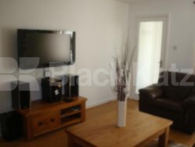 			MUST SEE !!!!!!!, 2 Bedroom, 1 bath, 1 reception Terraced House			 Spondon Road, Seven Sisters