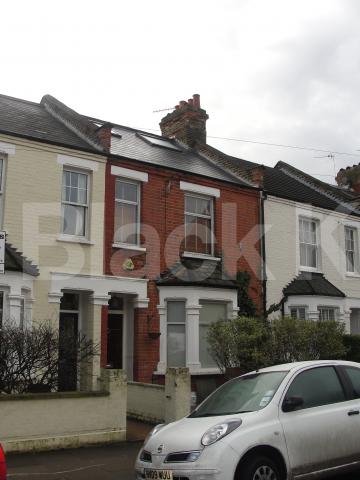 			Let, 4 Bedroom, 1 bath, 1 reception House			 Waynflete Street., Earlsfields