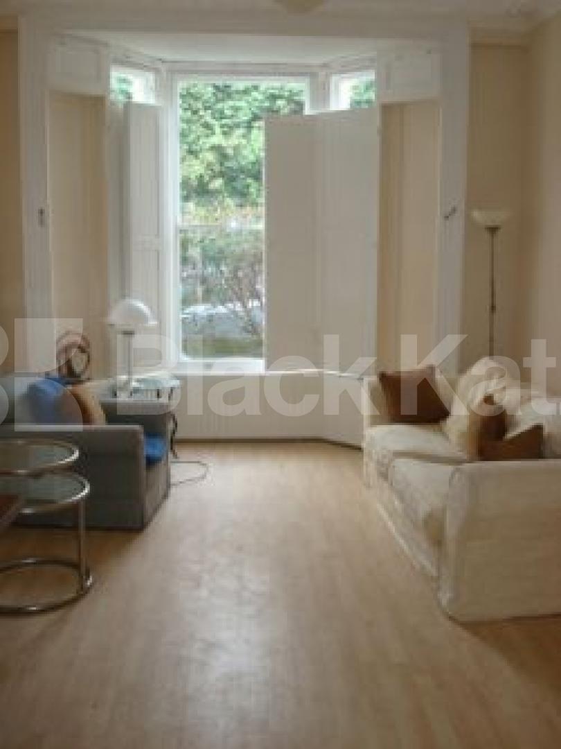 			4 Bedroom, 1 bath, 1 reception House			 Thane Villas, FINSBURY PARK