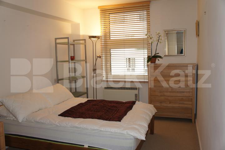 			NEW INSTRUCTION, 1 Bedroom, 1 bath, 1 reception Flat			 Warrington Gardens, WARWICK AVENUE