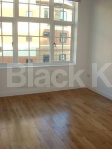 			NEW INSTRUCTION, 1 Bedroom, 1 bath, 1 reception Flat			 Islington High Street, Angel