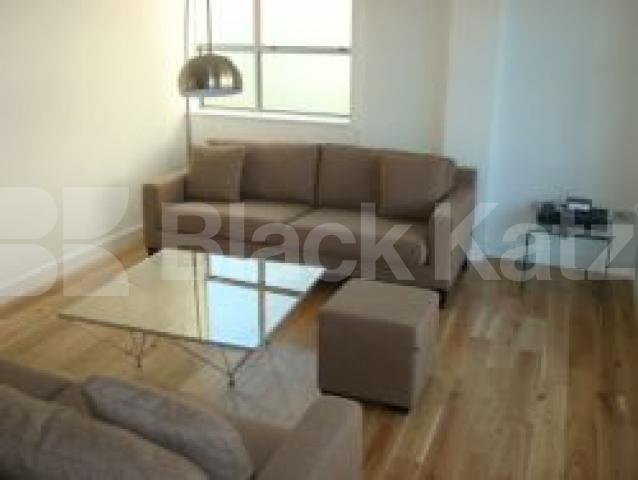 			New instruction, 2 Bedroom, 1 bath, 1 reception Flat			 Islington High Street, Angel