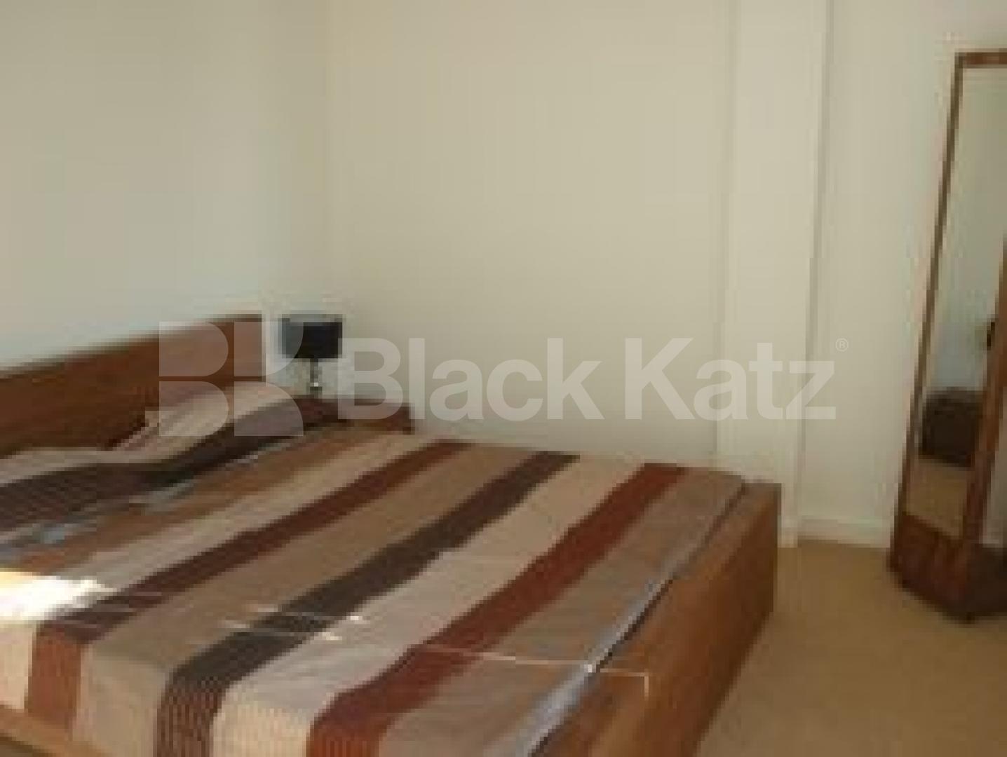 			New instruction, 2 Bedroom, 1 bath, 1 reception Flat			 Islington High Street, Angel